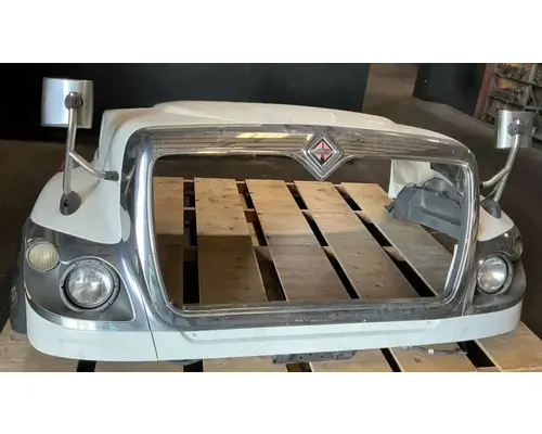 INTERNATIONAL WorkStar 7400 Hood