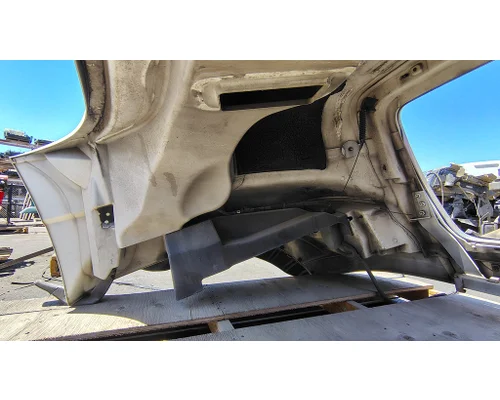 INTERNATIONAL WorkStar 7400 Hood