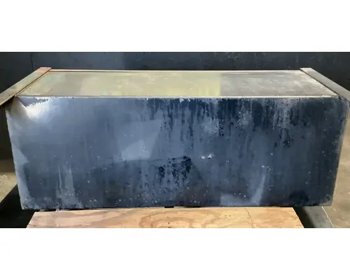 INTERNATIONAL WorkStar 7400 Tool Box