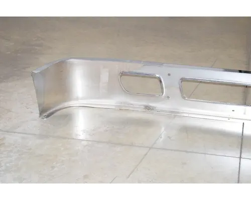 INTERNATIONAL WorkStar Bumper Assembly, Front