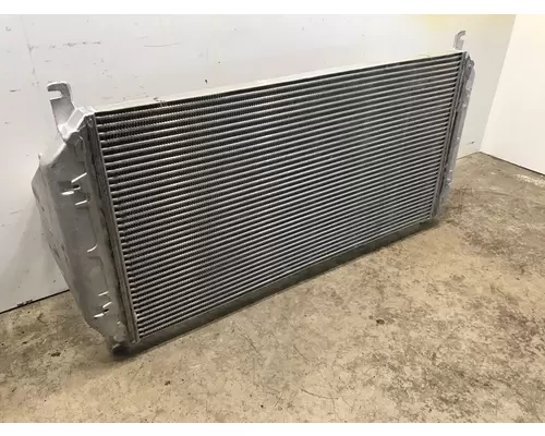 INTERNATIONAL WorkStar Charge Air Cooler (ATAAC)