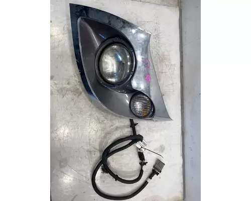 INTERNATIONAL WorkStar Headlamp Assembly