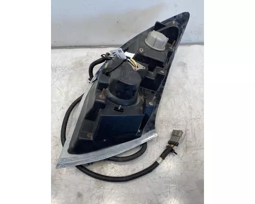 INTERNATIONAL WorkStar Headlamp Assembly