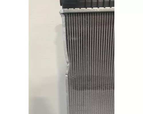 INTERNATIONAL WorkStar Radiator