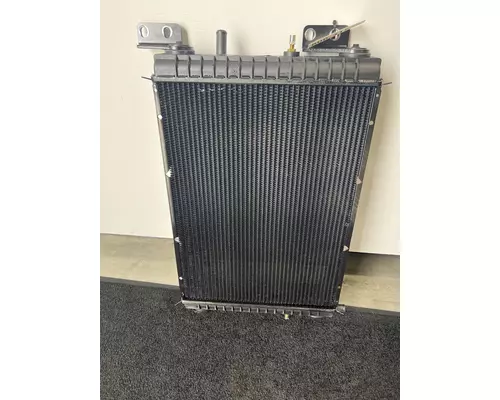 INTERNATIONAL WorkStar Radiator