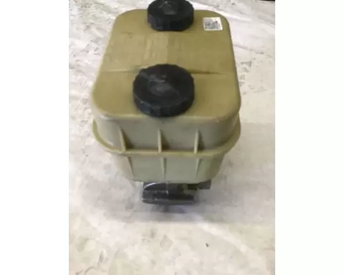 INTERNATIONAL  Brake Master Cylinder