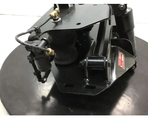 INTERNATIONAL  Cab Air Ride