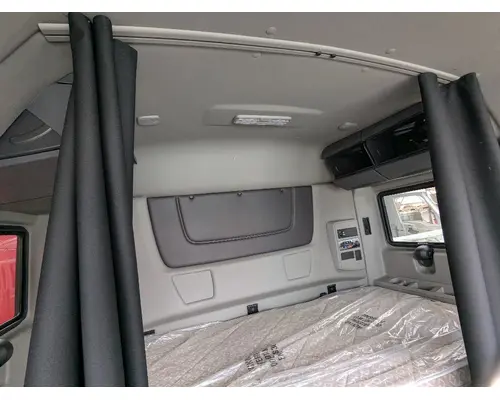INTERNATIONAL  Cab