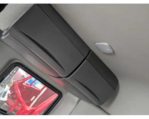 INTERNATIONAL  Cab