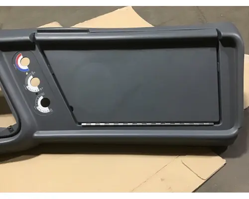 INTERNATIONAL  Console