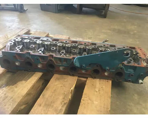 INTERNATIONAL  Cylinder Head