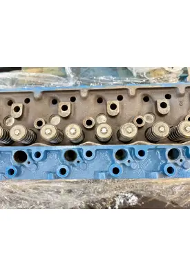 INTERNATIONAL  Cylinder Head