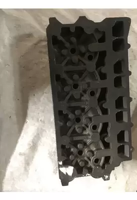 INTERNATIONAL  Cylinder Head