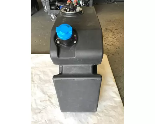 INTERNATIONAL  DEF Tank