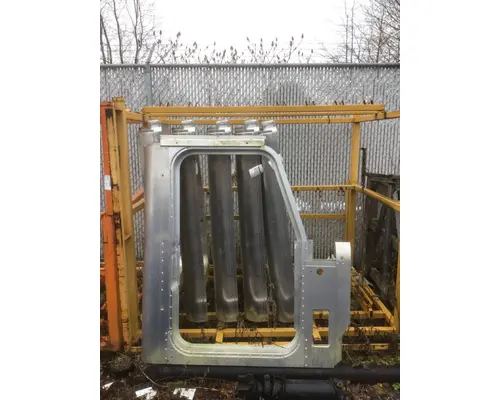 INTERNATIONAL  Door Assembly, Front