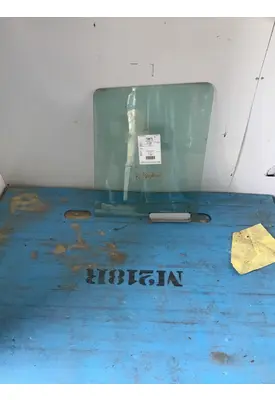 INTERNATIONAL  Door Glass, Front