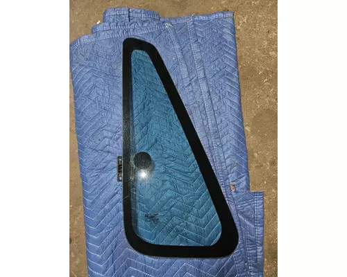 INTERNATIONAL  Door Vent Glass, Front