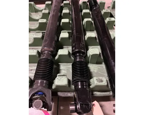 INTERNATIONAL  Drive Shaft, Front