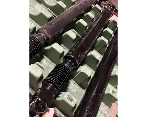 INTERNATIONAL  Drive Shaft, Front
