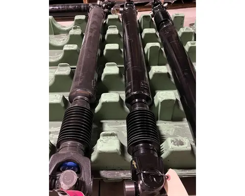 INTERNATIONAL  Drive Shaft, Front