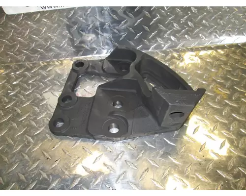 INTERNATIONAL  Engine Mounts