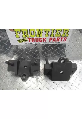 INTERNATIONAL  Engine Mounts