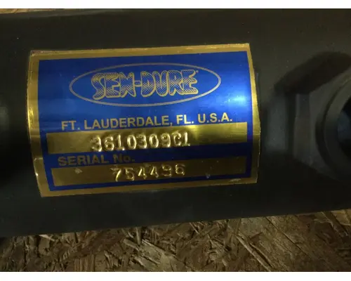 INTERNATIONAL  Engine Oil Cooler