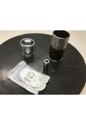 INTERNATIONAL  Engine Parts, Misc.