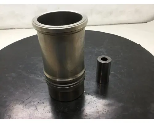 INTERNATIONAL  Engine Parts, Misc.