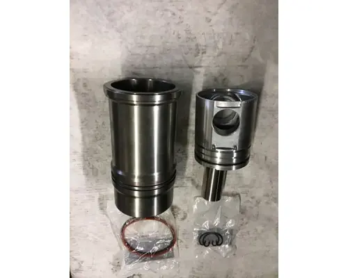 INTERNATIONAL  Engine Parts, Misc.