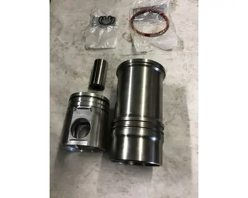 INTERNATIONAL  Engine Parts, Misc.