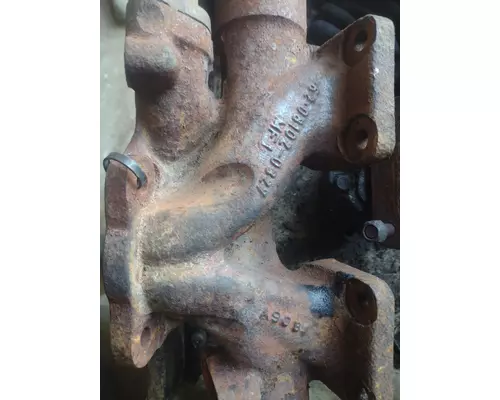 INTERNATIONAL  Exhaust Manifold