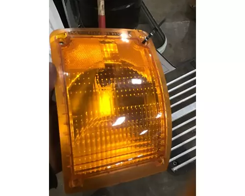 INTERNATIONAL  Front Lamp (Turn Signal)