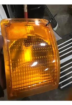 INTERNATIONAL  Front Lamp (Turn Signal)