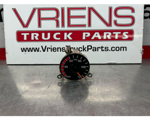 INTERNATIONAL  Gauges (all)
