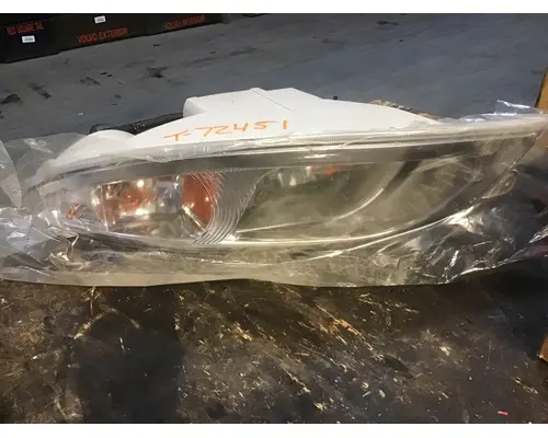 INTERNATIONAL  Headlamp Assembly