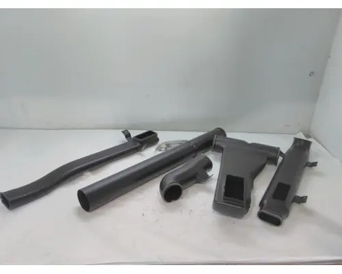 INTERNATIONAL  Heater or Air Conditioner Parts, Misc.