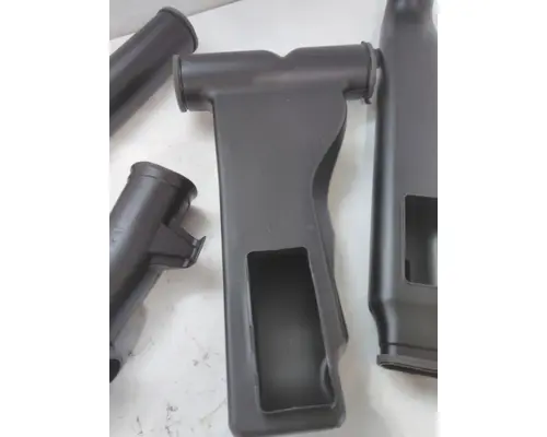 INTERNATIONAL  Heater or Air Conditioner Parts, Misc.