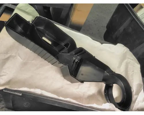 INTERNATIONAL  Heater or Air Conditioner Parts, Misc.