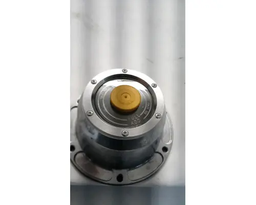 INTERNATIONAL  Hub Cap