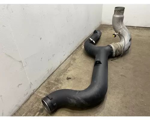 INTERNATIONAL  Intake Manifold