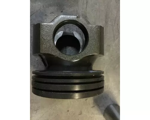 INTERNATIONAL  Piston