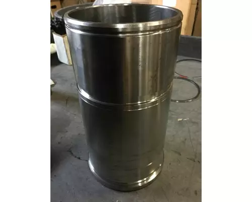 INTERNATIONAL  Piston