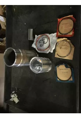 INTERNATIONAL  Piston
