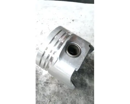 INTERNATIONAL  Piston