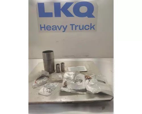INTERNATIONAL  Piston