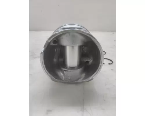INTERNATIONAL  Piston