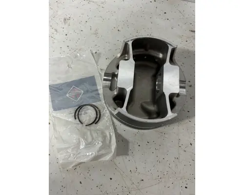 INTERNATIONAL  Piston