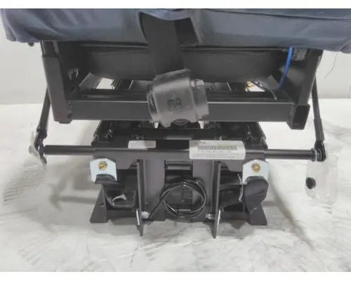 INTERNATIONAL  Seat, Front