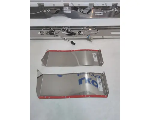 INTERNATIONAL  Side Fairing